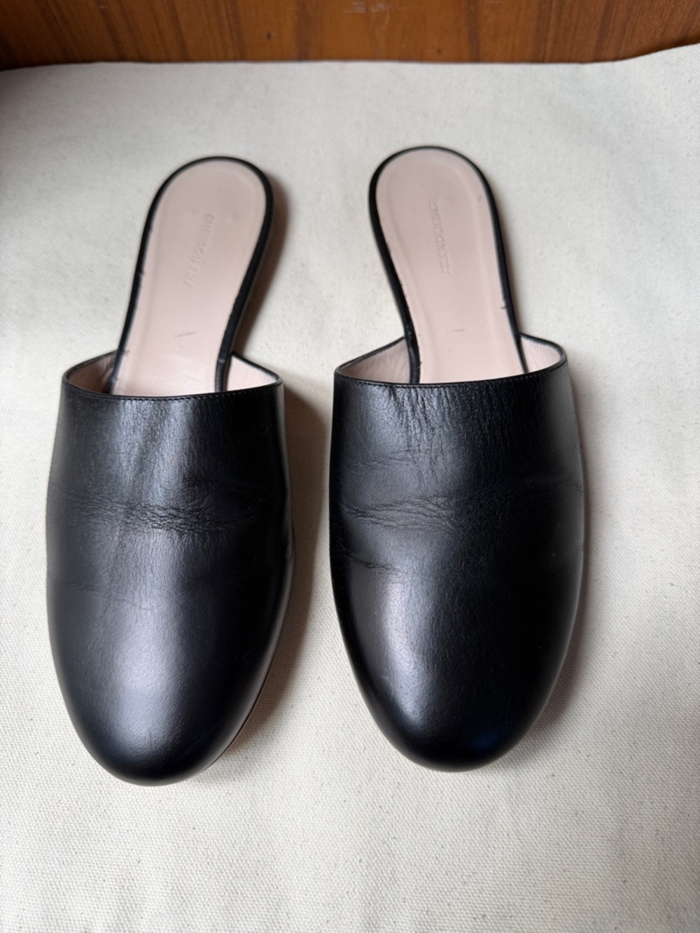 Emerson Fry - Black Flat Leather Slide Mules - Slip-on sz 38, from 7 to 8